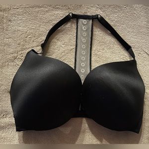 Victoria’s Secret So Obsessed Rivet Back Padded Push Up Bra. Size 32DD